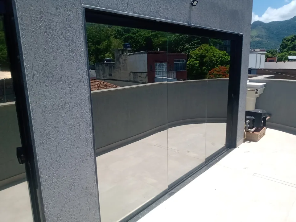 Insulfilm residencial aplicado em janelas de sacada